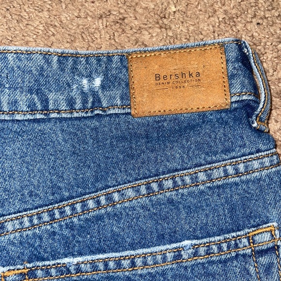 Denim shorts - Picture 4 of 5